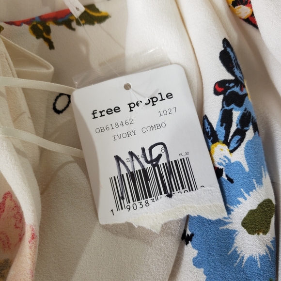 Free People FP Dress Sunshadows Mini Split Sleeve 6 Small NEW Ivory Floral - Picture 11 of 12